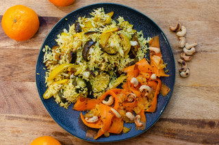 Curry rice with aubergine and courgettes