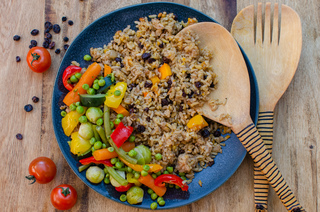 Rice pilaf with pumpkin, currants and pine nuts