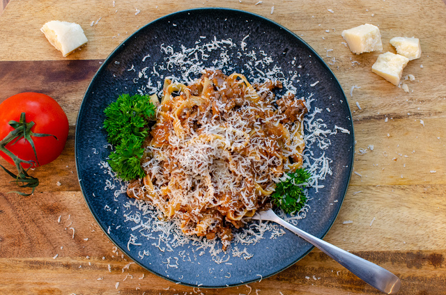 Traditional bolognese – Eating Healthy with Julia